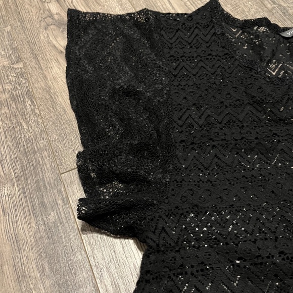 Victoria Secret shirt size medium black lace - Picture 4 of 8